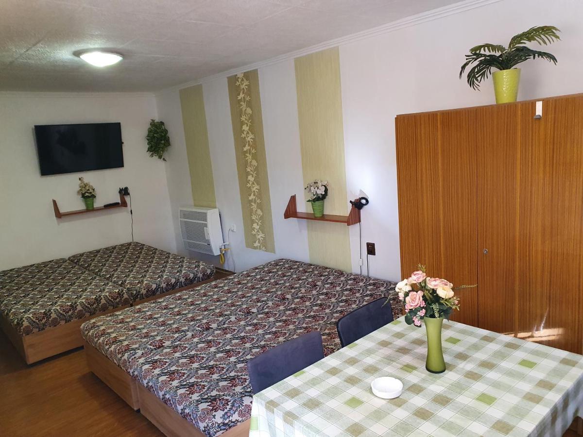 Appartement Privat U Jozefa Foeldesa à Veľký Meder Extérieur photo