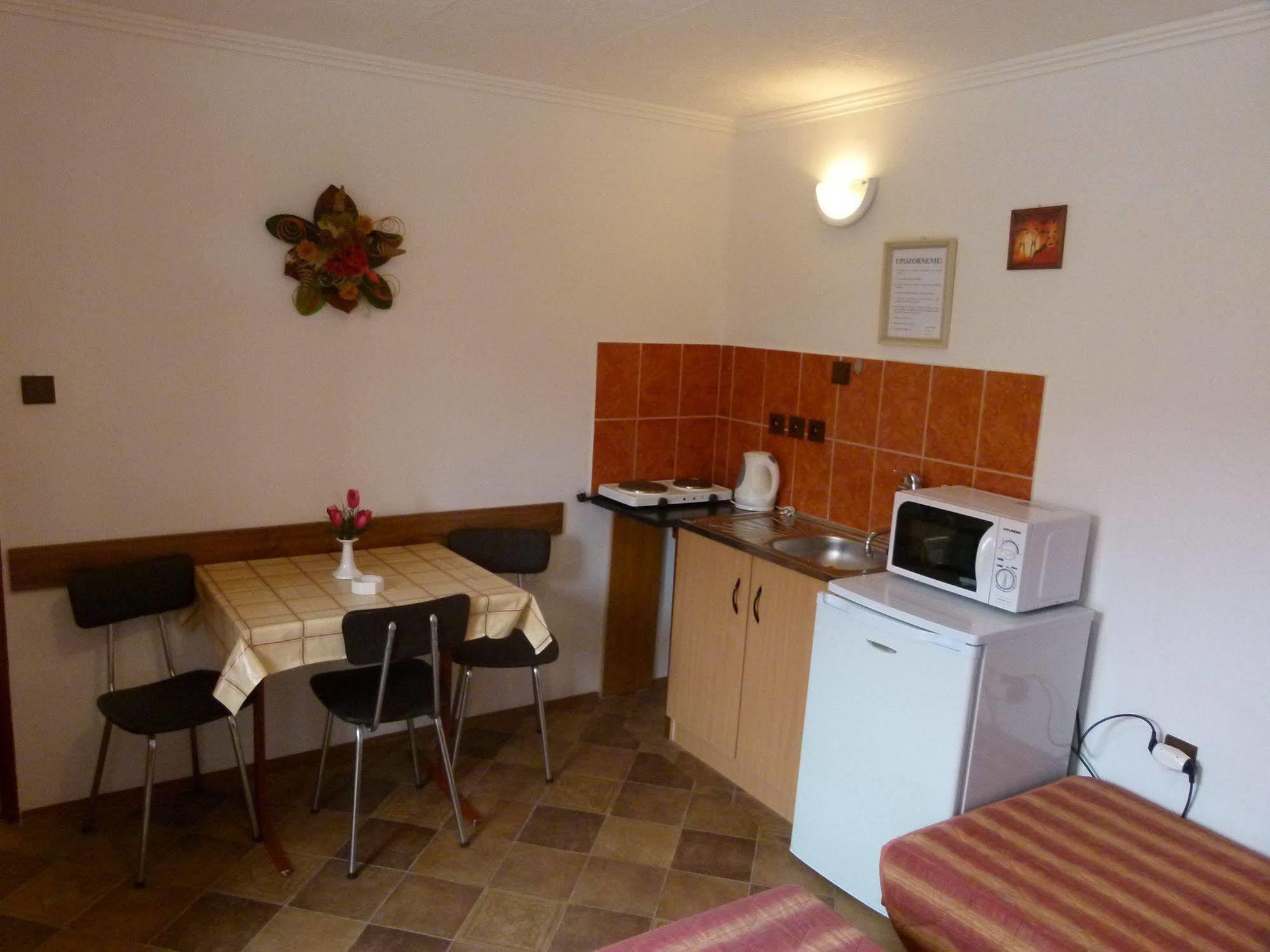 Appartement Privat U Jozefa Foeldesa à Veľký Meder Extérieur photo